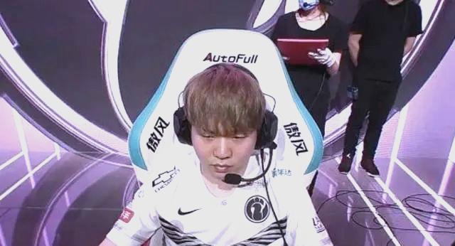 开元体育官网-离谱！Rookie在篮网比赛中败北今晚莱比锡调整名单以备德甲，Uzi与70激战篮网分钟(rookie在哪里直播2022)